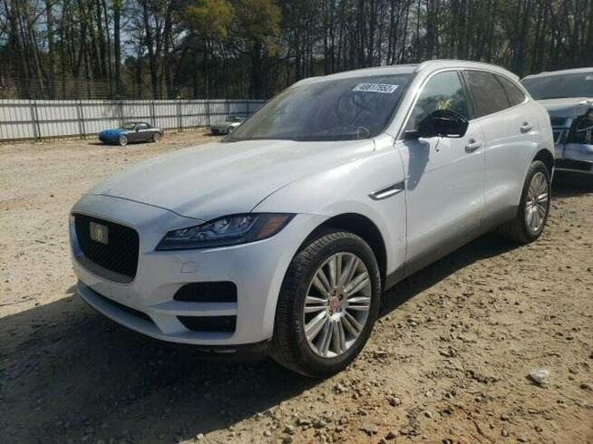 Jaguar F-Pace 2020, 2.0L, 4x4, Portfolio, porysowany Warszawa - zdjęcie 2