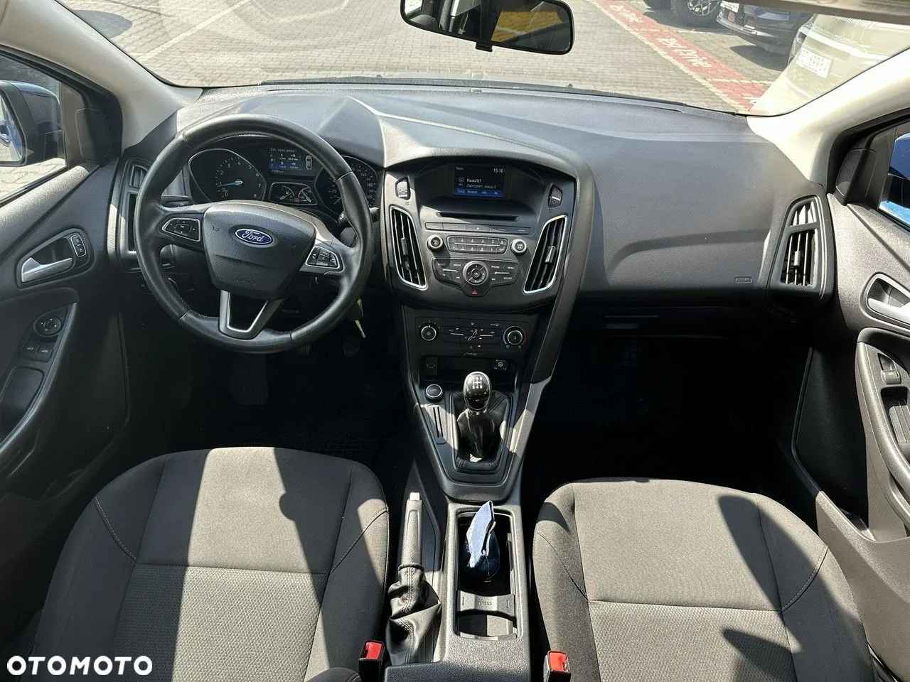 Ford Focus 2018 · 77 091 km · 1 596 cm3 · Benzyna+LPG Tychy - zdjęcie 6