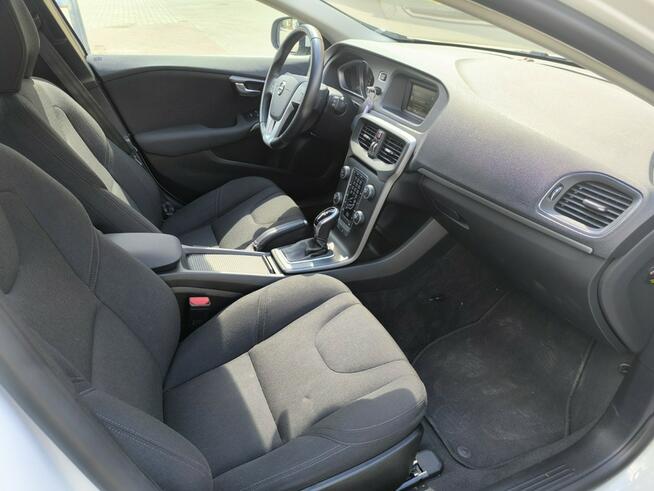 Volvo V40 Niski przebieg, Serwisowany, Automat ! Tomaszów Mazowiecki - zdjęcie 11