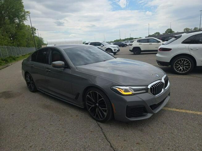 BMW 530 B48 / M-Pakiet / xDrive Tarnów - zdjęcie 3