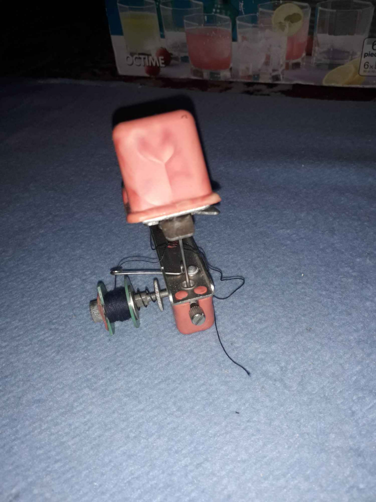 Maszyna do szycia turystyczna Bielany - zdjęcie 2