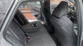 Toyota Corolla Comfort e-CVT 1.8 Hybryda Pełna historia ASO FV23% Gdańsk - zdjęcie 7