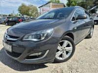 Opel Astra Salon* Full wersja* 180KM* Model 2014