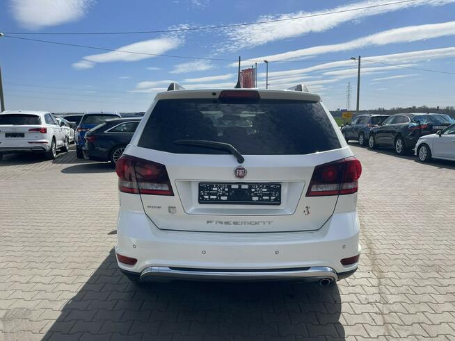 Fiat Freemont 4x4 Automat 7 osobowy Kamera Skóra 170KM Gliwice - zdjęcie 3