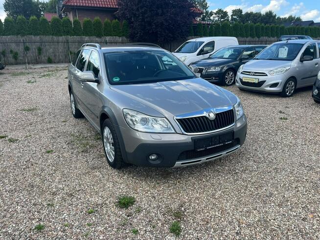 Skoda Octavia Scout 4x4 2010r 2,0 Diesel Białogard - zdjęcie 1
