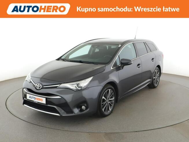 Toyota Avensis automat navi kamera hak grzane fotele Warszawa - zdjęcie 1
