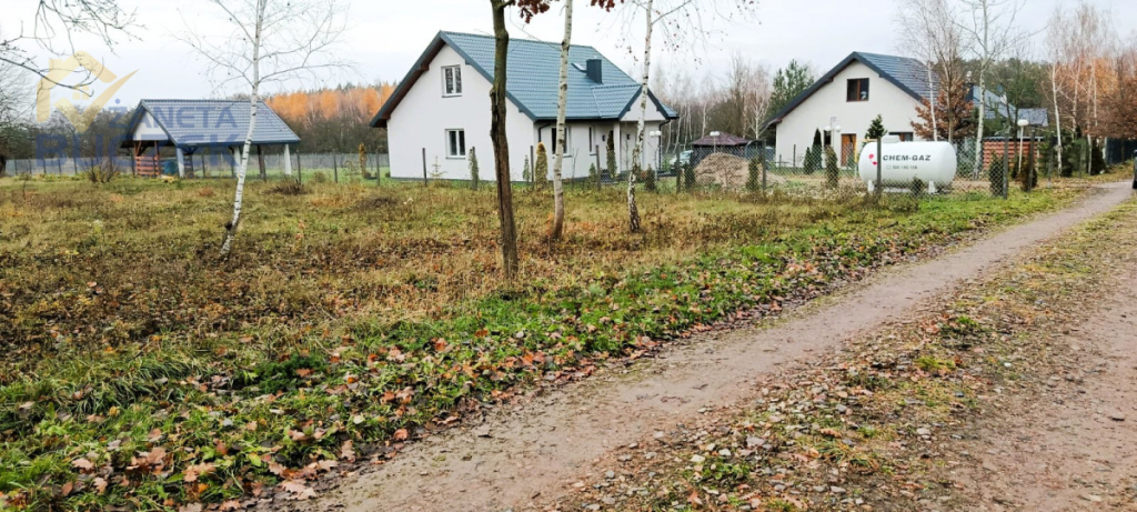 Sprzedam działkę budowlaną w Grzybowie Grzybów - zdjęcie 1