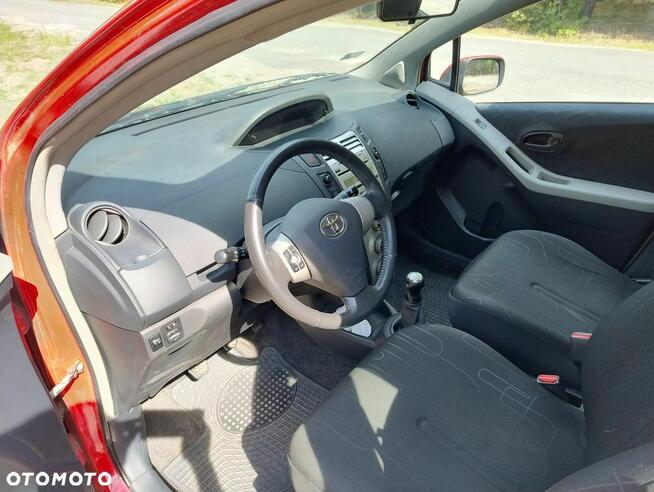 Toyota Yaris 1.0 Luna Częstochowa - zdjęcie 4