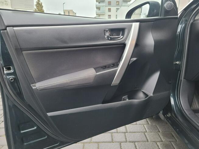 Toyota Corolla 98 tys km przebiegu/ instalacja LPG Toruń - zdjęcie 10