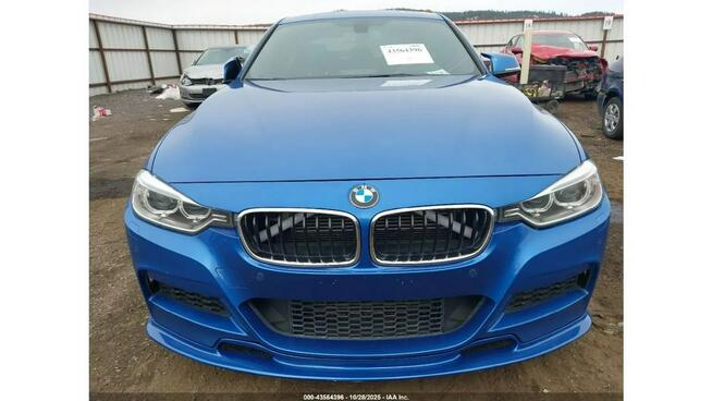 BMW Seria 3 / xDrive / M-Pakiet / Niski przebieg / Tarnów - zdjęcie 3