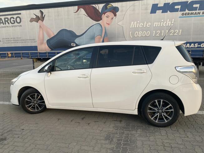 Toyota verso Białystok - zdjęcie 1
