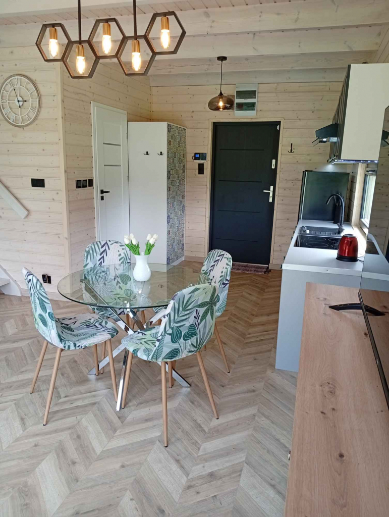 Dom nad jeziorem z linią brzegową prywatny pomost plaża duża działka Lubówiec - zdjęcie 8