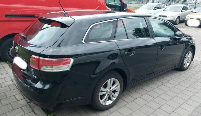 Toyota Avensis T27 Kombi, Czarna, 1.8 Benzyna Kraków - zdjęcie 6