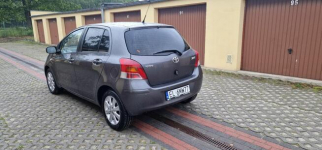 Toyota Yaris II 1.3 benzyna Łódź - zdjęcie 8