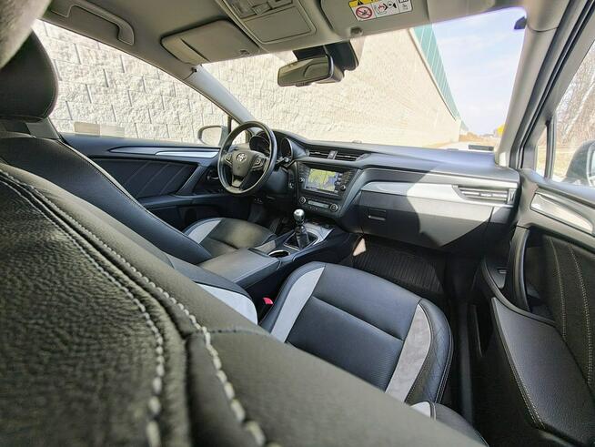 Toyota Avensis Łódź - zdjęcie 12
