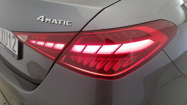 Mercedes C 220 d mHEV 4-Matic AMG ! Z Polskiego Salonu! Faktura VAT! Warszawa - zdjęcie 12