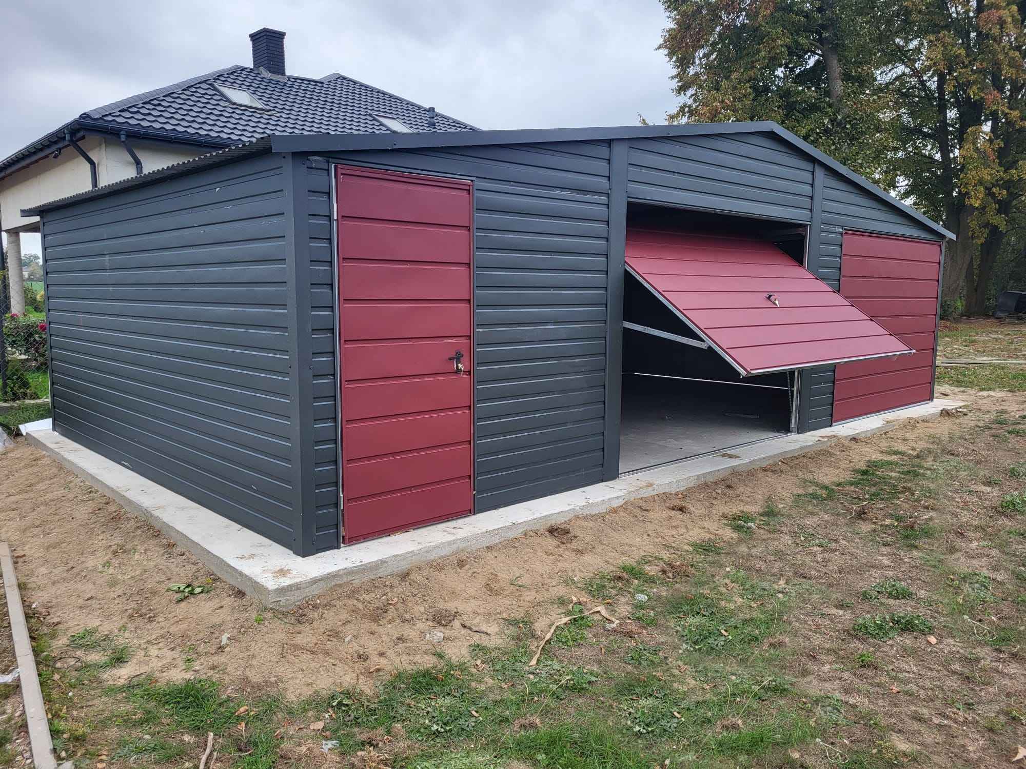 Garaż Blaszany 9x5 Dwuspadowy Grafit MAT + Wiśnia Montaż Gratis Zielona Góra - zdjęcie 2