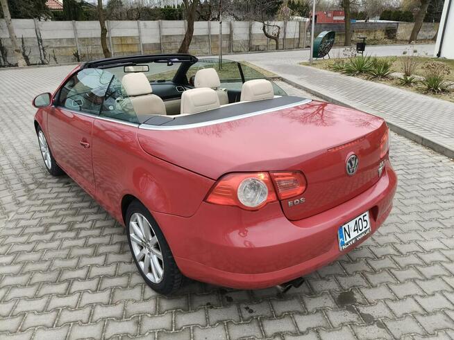 Volkswagen EOS 2.0 TSI / AUTOMAT / JASNE WNĘTRZE / CABRIO Ostrów Wielkopolski - zdjęcie 6