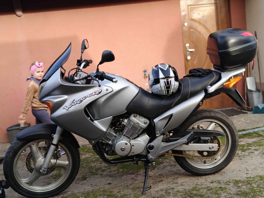 Sprzedam hondę varadero Kije - zdjęcie 8