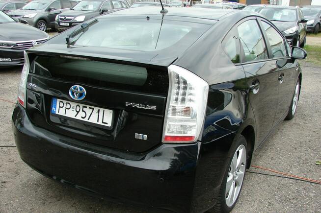 Toyota Prius 1,8 Hybryda 100 KM Piła - zdjęcie 3