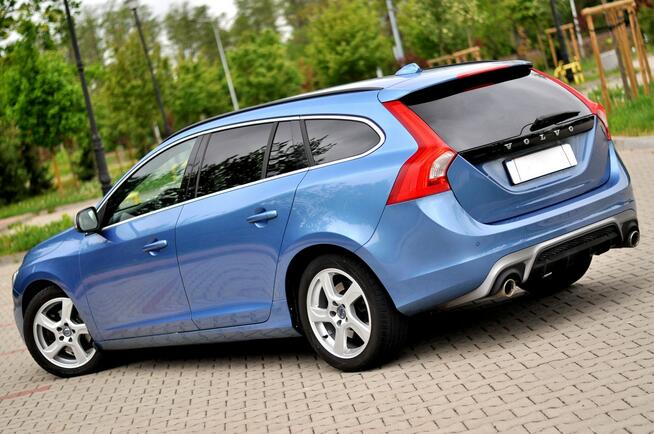 Volvo V60 D3 2.0 150KM R-Desing Xenon Led Navi Alkantara Full Opcja Płock - zdjęcie 5