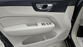 Volvo XC 60 B4 B Core aut ! Z Polskiego Salonu ! Faktura VAT ! Warszawa - zdjęcie 10