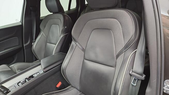 Volvo V60 B4 D Plus Dark aut  ! Z Polskiego Salonu ! Faktura Vat ! Warszawa - zdjęcie 11