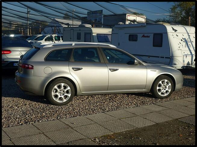 Alfa Romeo 159 2.0JTDm 136KM * czarny sufit* Kamera cofania.*alu Nowy Sącz - zdjęcie 11