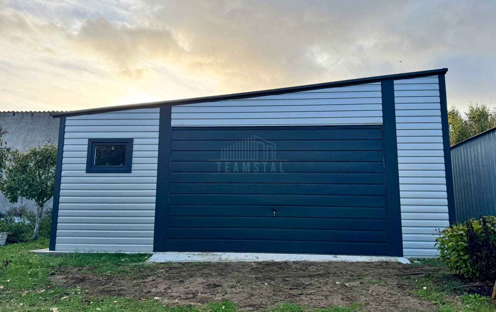 Garaż blaszany 7x9m - brama uchylna - drzwi - 3 x okno  dach TS1211 Ciechanów - zdjęcie 3