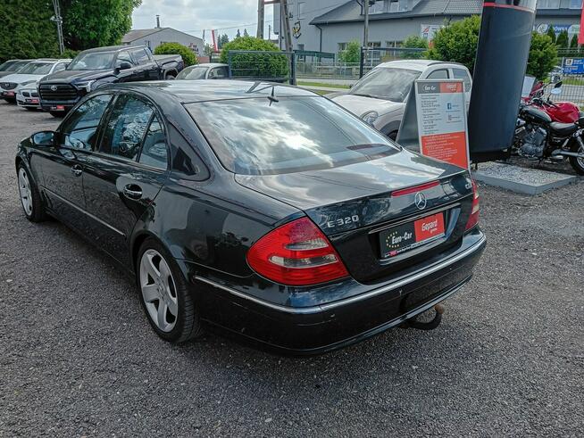 Mercedes E 320 Janów Lubelski - zdjęcie 5