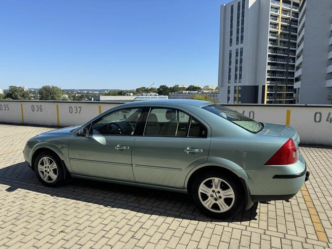 Ford Mondeo Mk3 z benzynowym silnikiem 2.0 16V 146 Dębica - zdjęcie 8