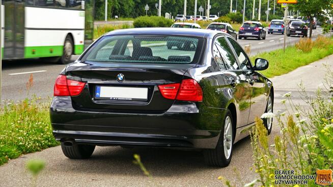 BMW 318 d LCI Sport - Twoje Marzenie w Zasięgu Ręki! Gdynia - zdjęcie 4