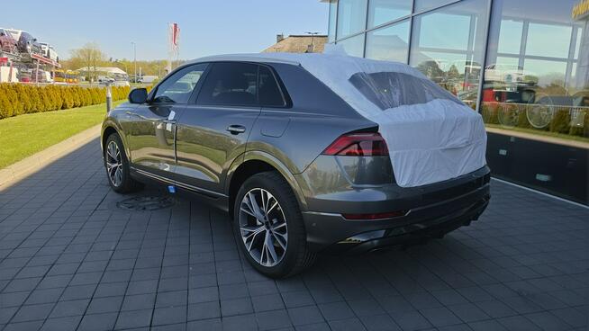 Audi Q8 TFSI e 394KM quattro tiptronic Radom - zdjęcie 4