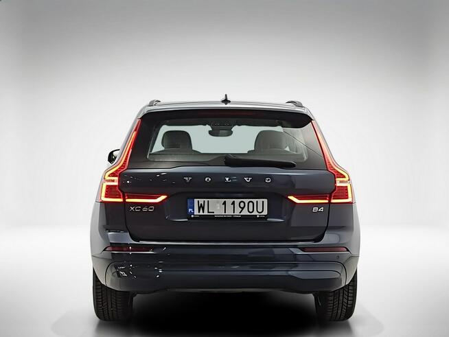 Volvo XC 60 B4 D Essential ! Z Polskiego Salonu ! Faktura Vat ! Warszawa - zdjęcie 4