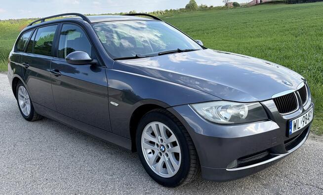 BMW 318i - całe ORYGINAŁ LAKIER - udokumentowany przebieg Legionowo - zdjęcie 2
