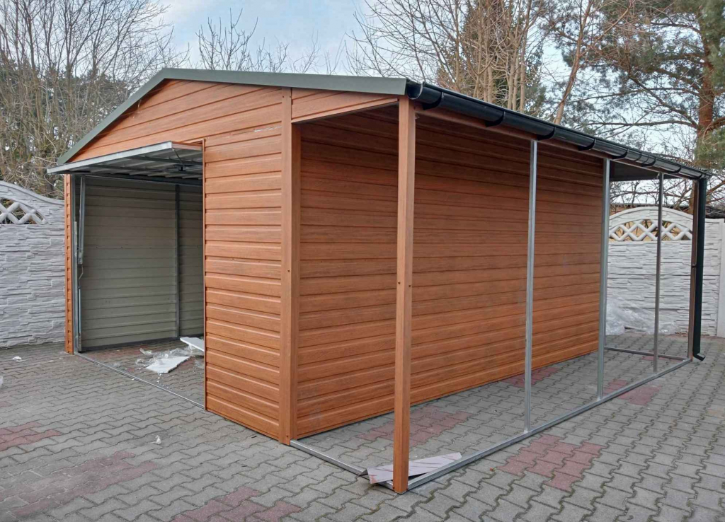 Garaż Blaszany 4×6 Złoty Dąb z Wiatą 1×6 na Słupkach – Profil Ocynk Koszalin - zdjęcie 4