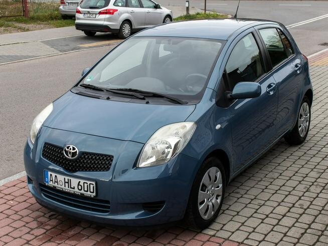 Toyota Yaris 1.3_Benzyna_87 KM_142 tyś. km_klima_koła zimowe Nowy Sącz - zdjęcie 5