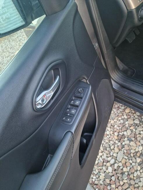 Jeep Cherokee Ostrołęka - zdjęcie 12