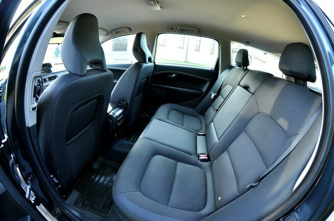 Volvo V70 2.5 Turbo 231KM LIFT Climatronic Grzane Płock - zdjęcie 10