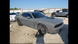 Dodge Challenger R/T PLUS / SHAKER / HEMI / niski przebieg