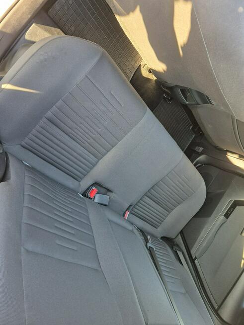 Toyota Auris 1.8 hybrid  climatronic kamera grzane fotele Drelów - zdjęcie 11