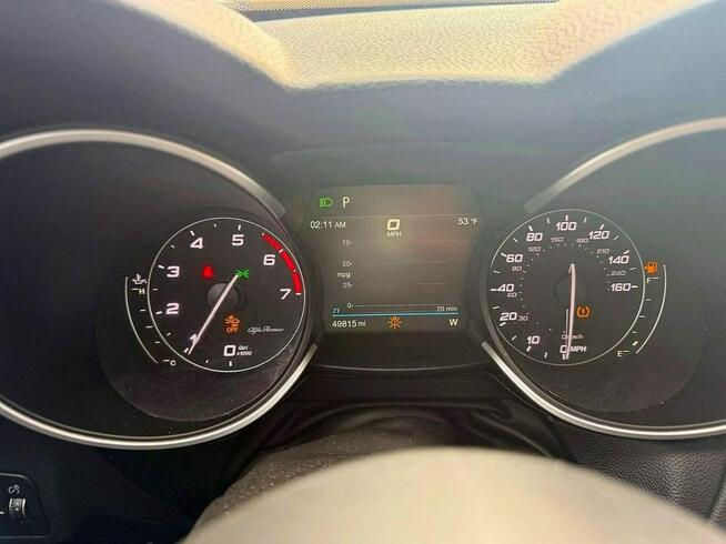 Alfa Romeo Stelvio AWD / automat / niski przebieg Warszawa - zdjęcie 9