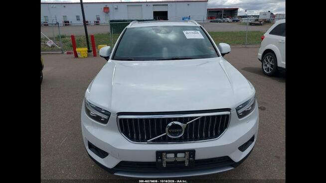 Volvo XC 40 INSCRIPTION / AWD / T5 / niski przebieg Tarnów - zdjęcie 2