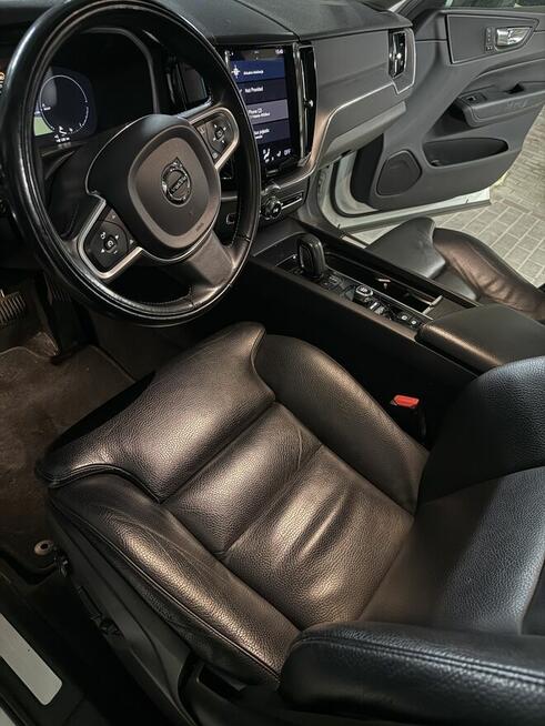 Volvo xc60 biały plug in 2021 sprzedam pilnie Płock - zdjęcie 9