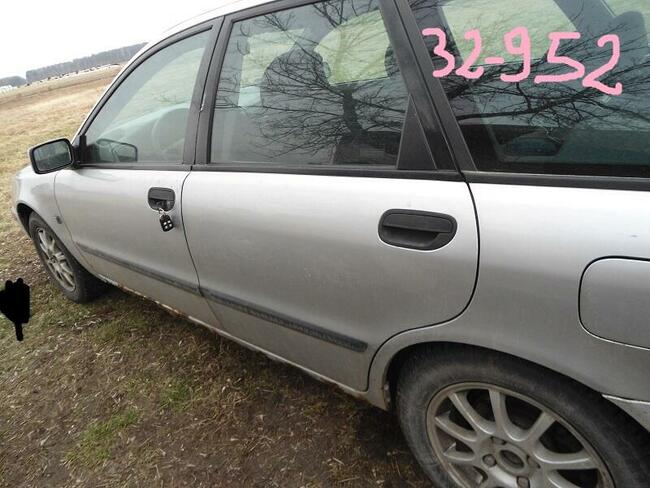 volvo v40 s40 ,1,9td na czesci Międzyrzec Podlaski - zdjęcie 2