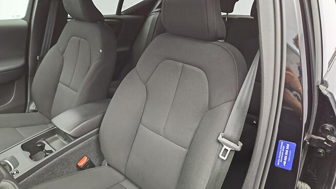 Volvo XC 40 T2 Essential ! Z Polskiego Salonu ! Faktura Vat ! Warszawa - zdjęcie 11