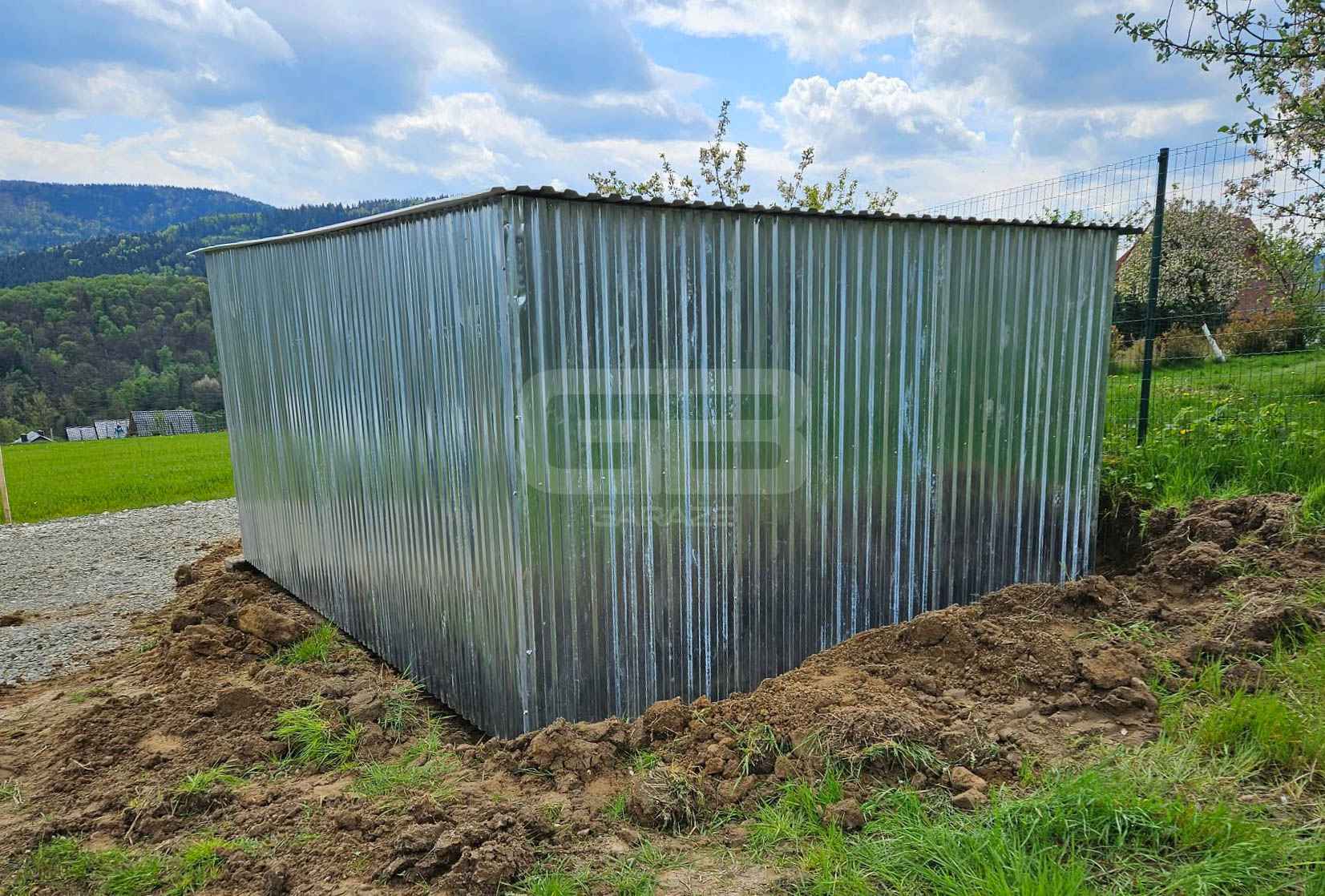 Garaż 3×5 m blaszany II gat. konstrukcja wolnostojąca na budowe GB114 Września - zdjęcie 3