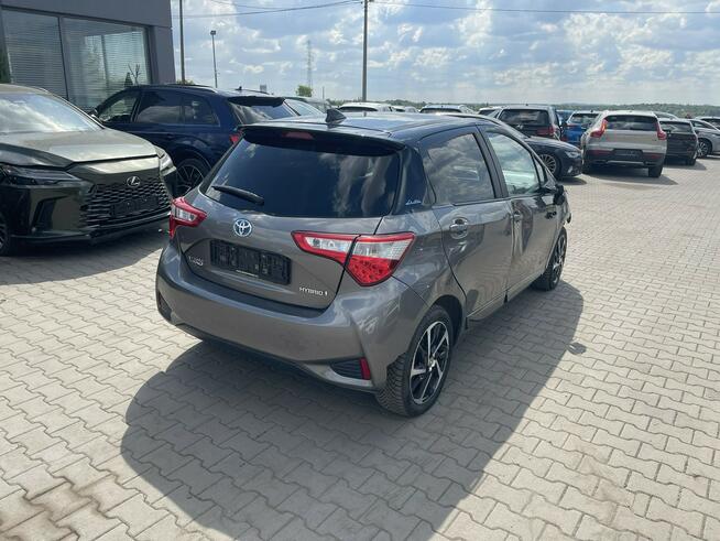 Toyota Yaris Selection Hybryda Automat Klimatronik Kamera 100KM Gliwice - zdjęcie 3