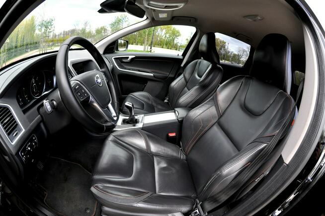 Volvo XC 60 2.0 150KM D3 Ocean Race Led Manual Navi Skóra Parktronik Płock - zdjęcie 9