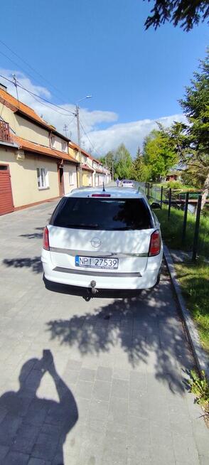 Opel Astra 2010 Jeziorany - zdjęcie 4